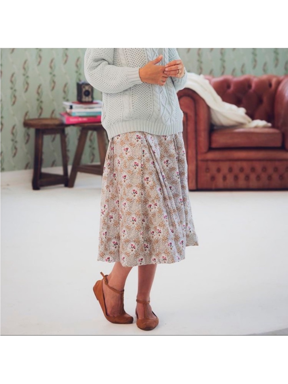 Sweet Lazybones skirt with feminine floral print